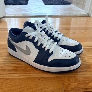 Jordan 1 Low "Midnight Navy"